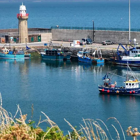 Hotel Wreckers Dunmore East